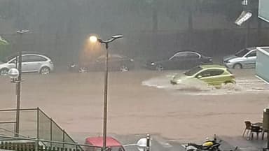 Alerta vermella en diverses comarques per la nova tongada d'aiguats